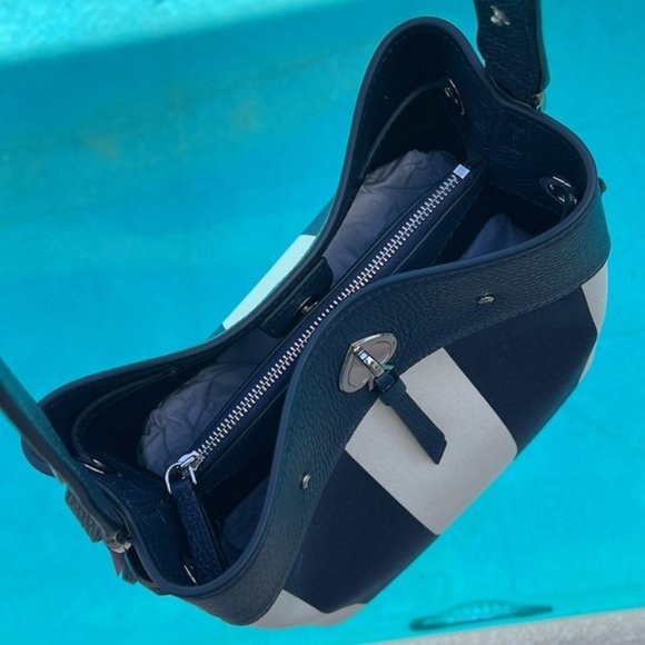 Kate Spade Marti Large Bucket Bag Even Stripe Blazer Blue - Picture 6 of 16